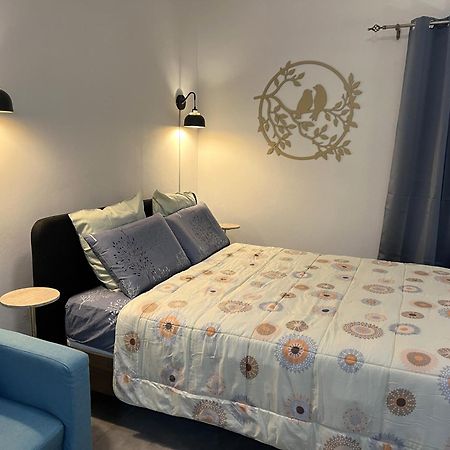 Newly Renovated Studio Apartment With Rooftop Pool, Few Steps To The Beach Flic en Flac ภายนอก รูปภาพ