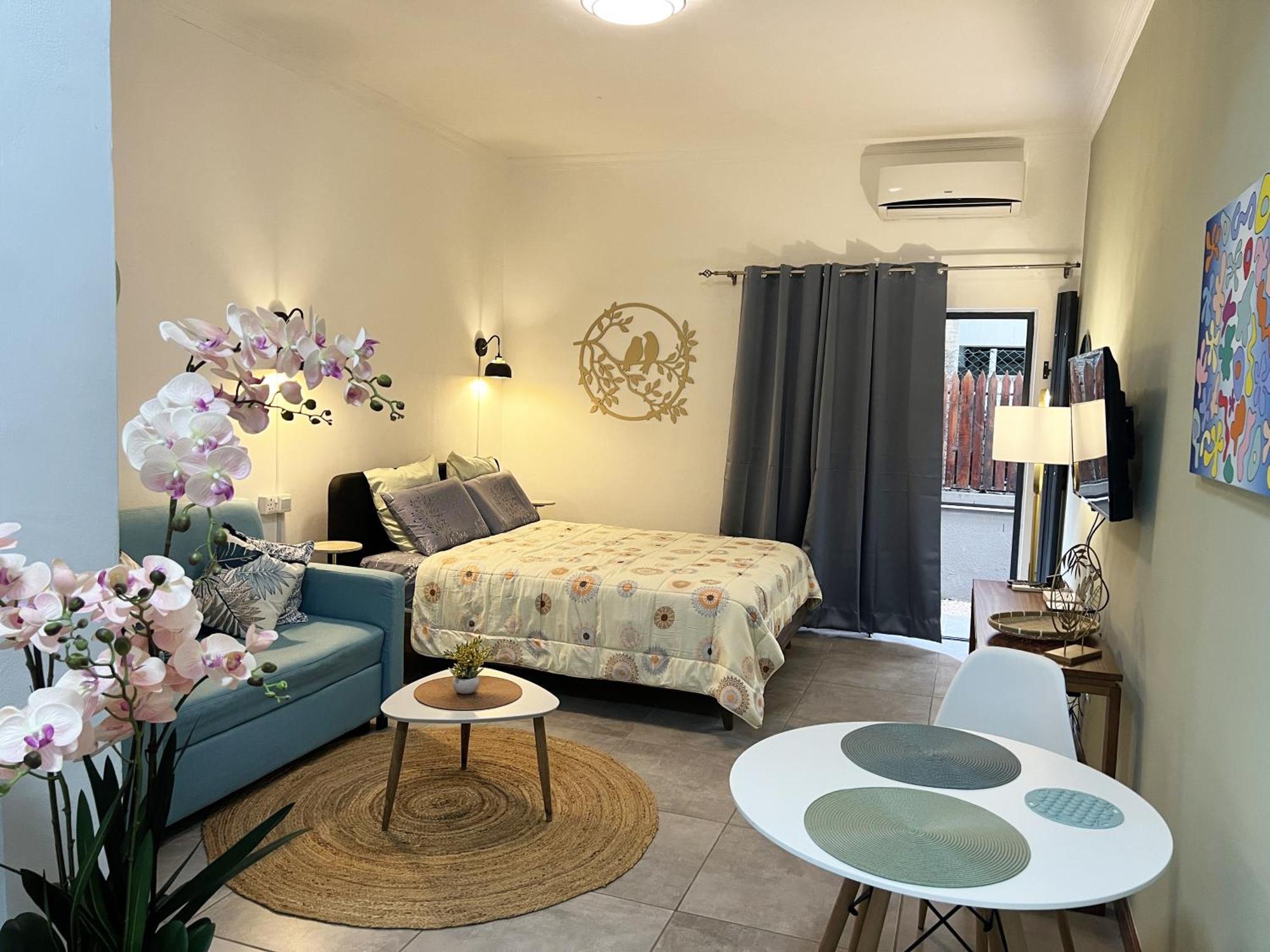 Newly Renovated Studio Apartment With Rooftop Pool, Few Steps To The Beach Flic en Flac ภายนอก รูปภาพ