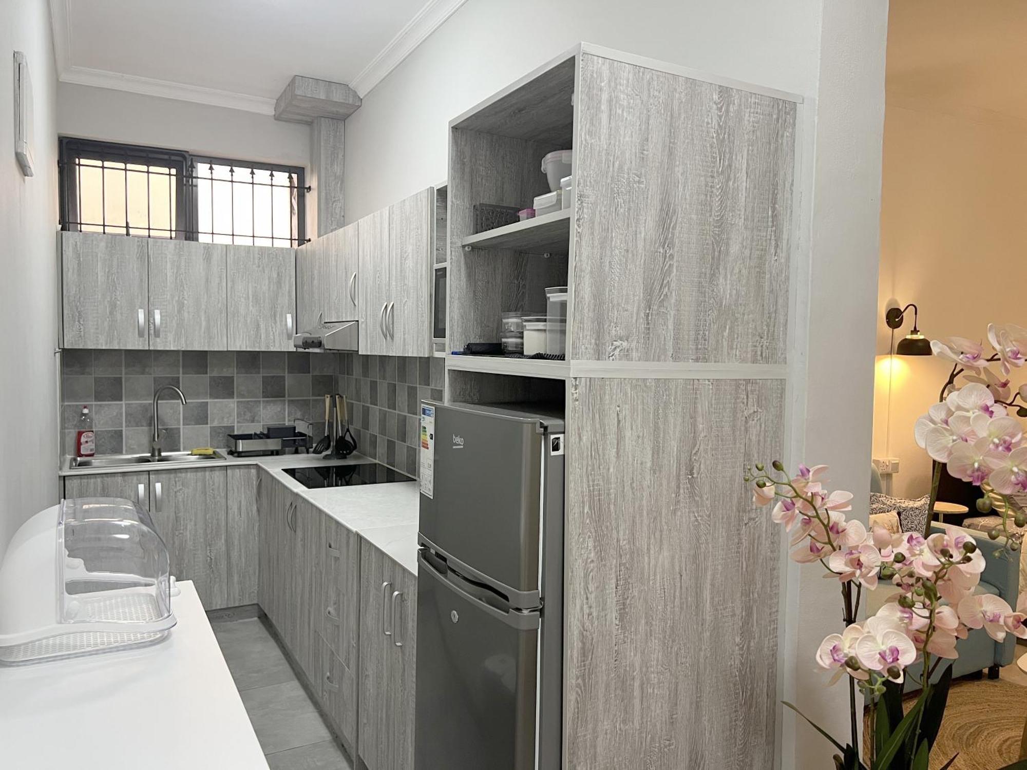 Newly Renovated Studio Apartment With Rooftop Pool, Few Steps To The Beach Flic en Flac ภายนอก รูปภาพ